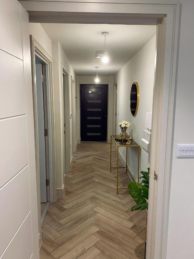 Wimbledon Luxury 3Bedroom Apartment Raynes Park Εξωτερικό φωτογραφία